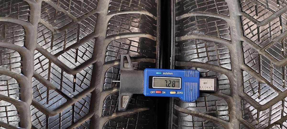 Pirelli, winter 215/65 R17