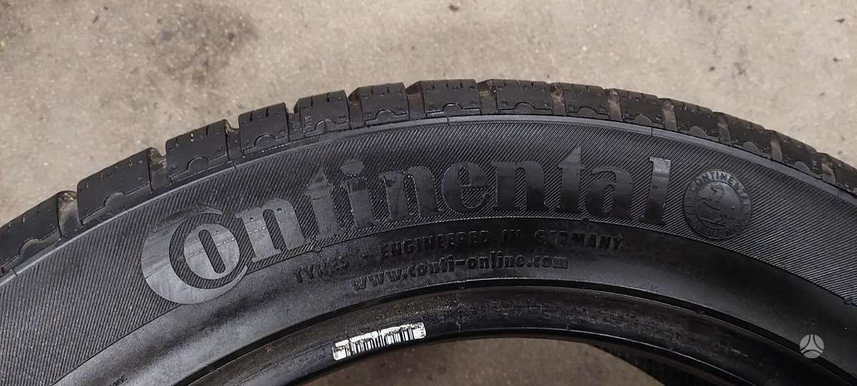 Continental, žieminės 235/55 R19