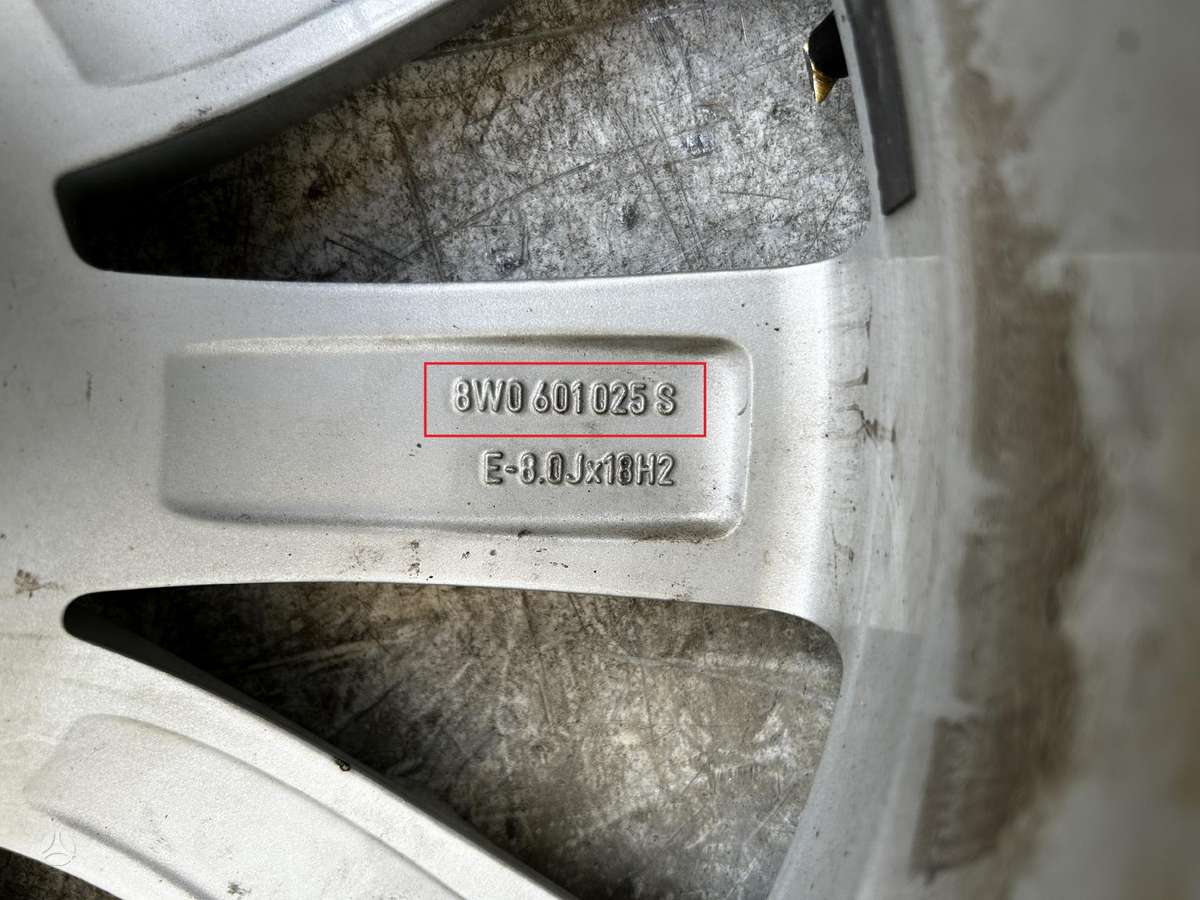 Audi A4, 8W0601025, Cen16059