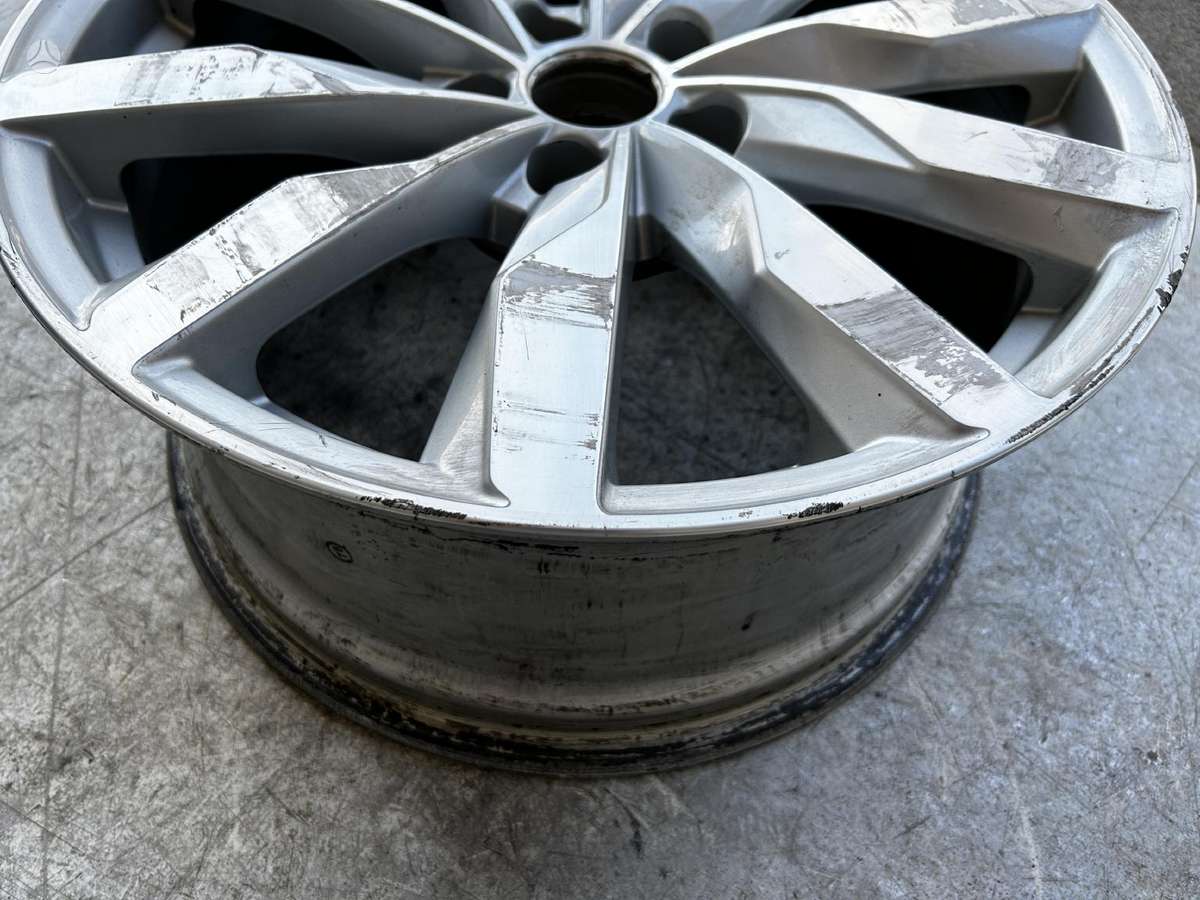 Audi A4, 8W0601025, Cen16060