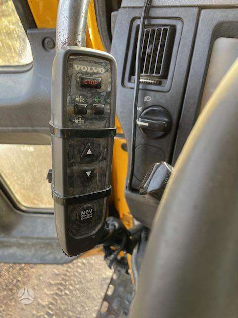 Volvo FL 6, bortu