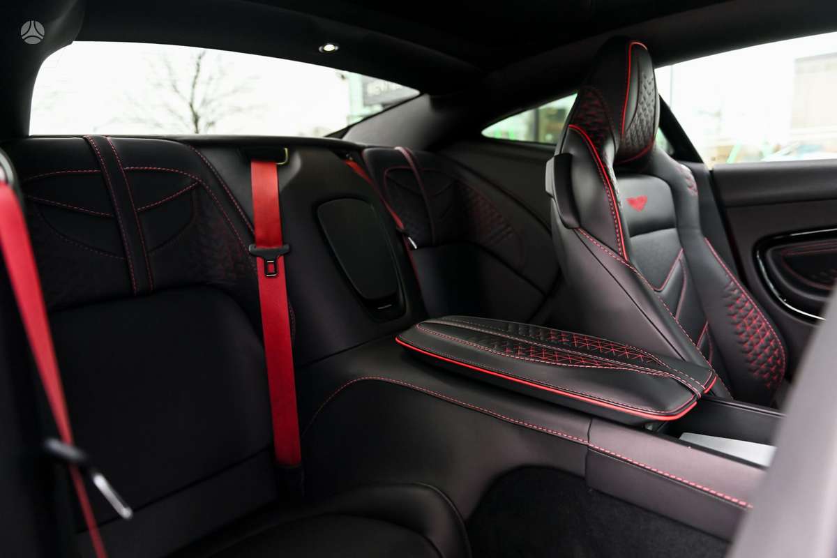 Aston Martin DBS, 5.2 l., coupe