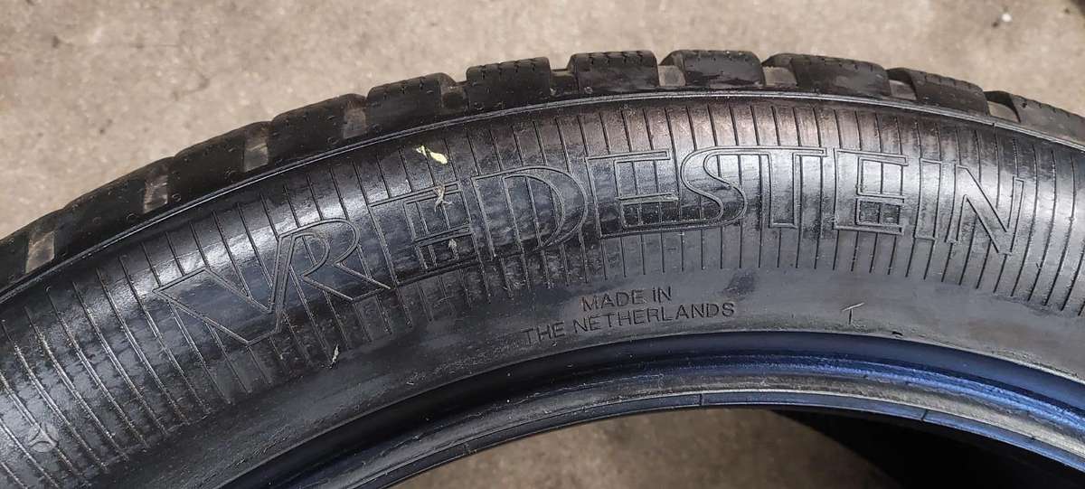 Vredestein, всесезонные 275/45 R21