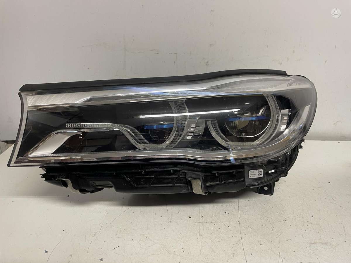 BMW 7 serija gaismas