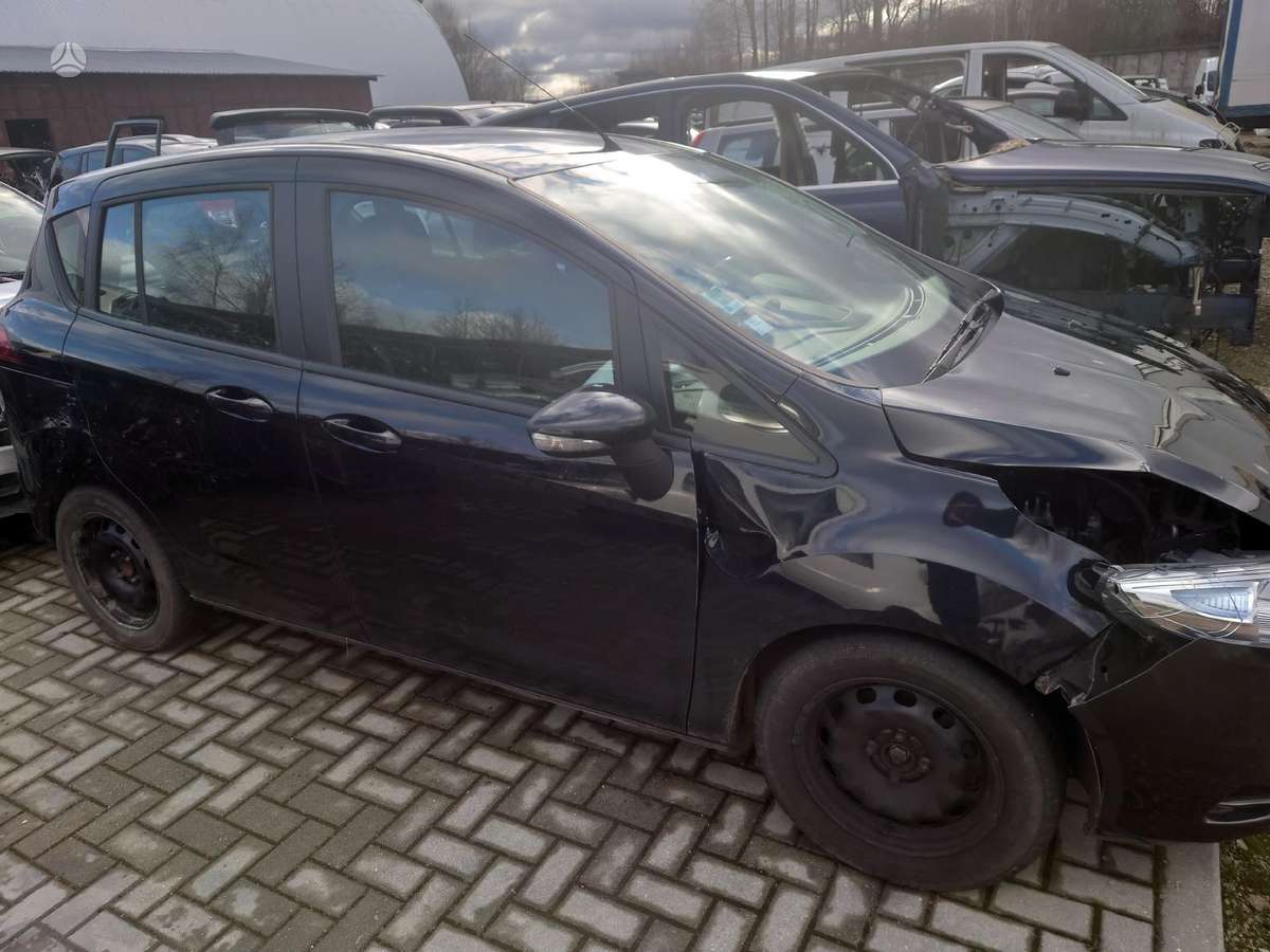Ford B-MAX по частям