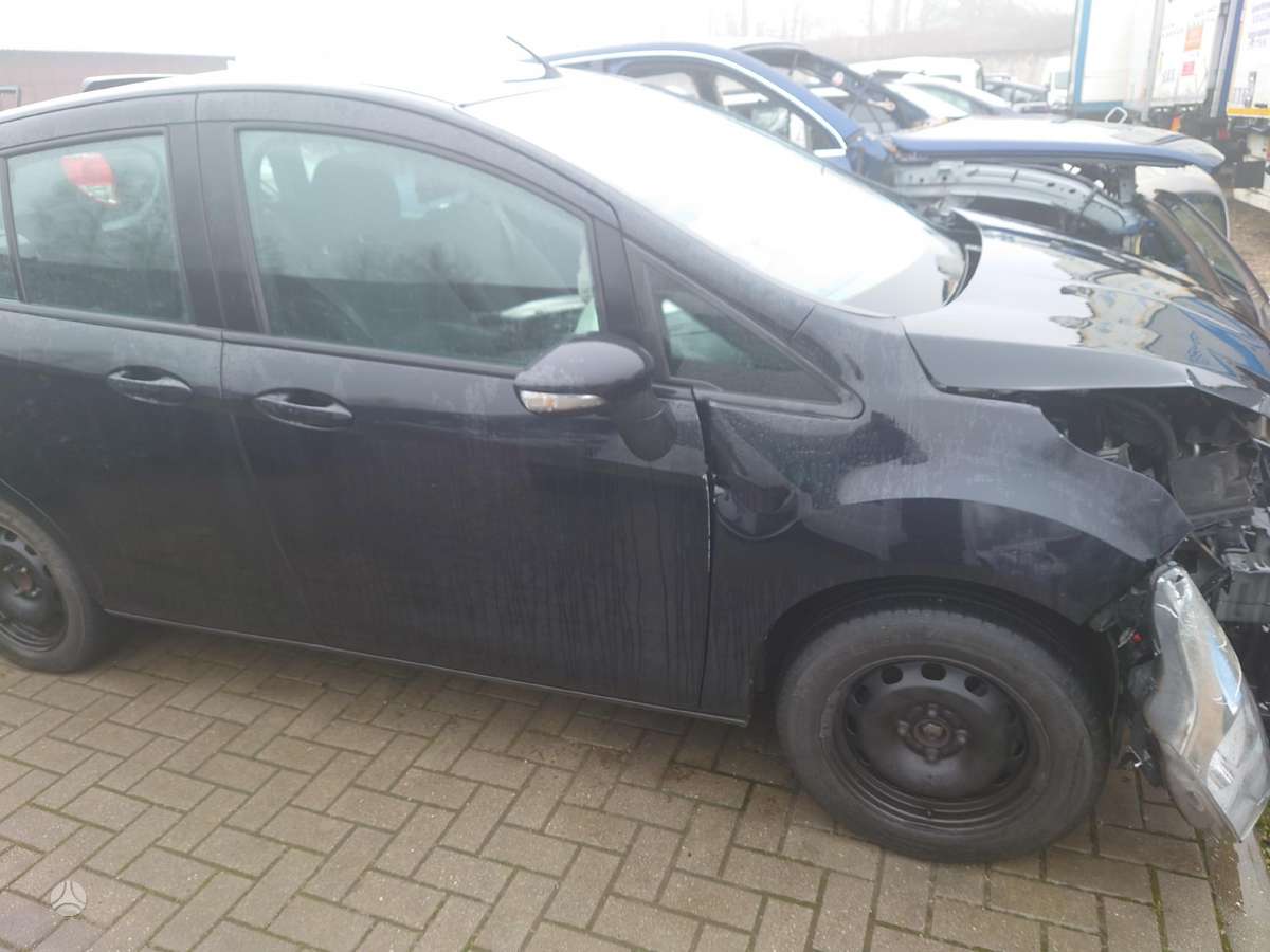 Ford B-MAX по частям