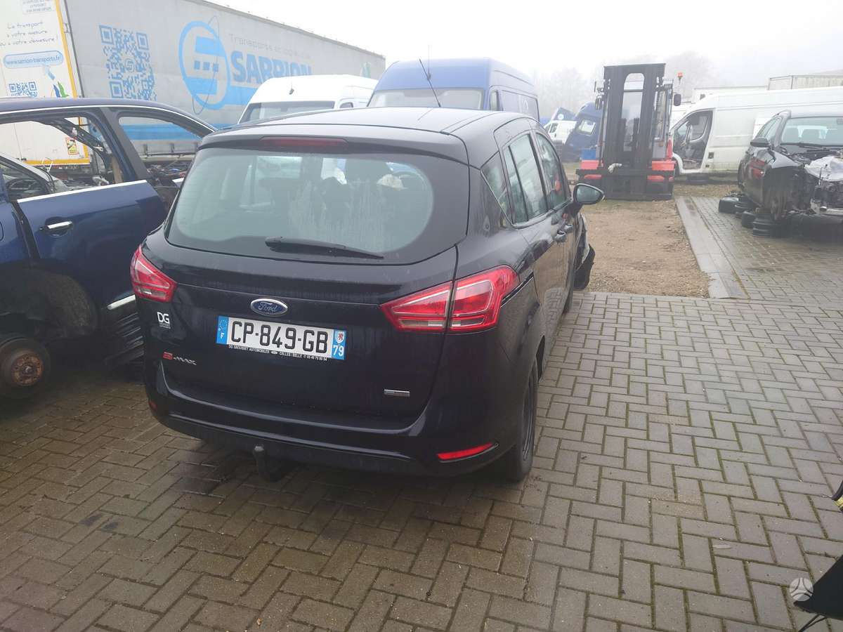 Ford B-MAX по частям