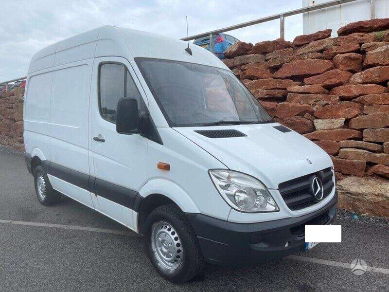 Mercedes-Benz Sprinter, cargo vans