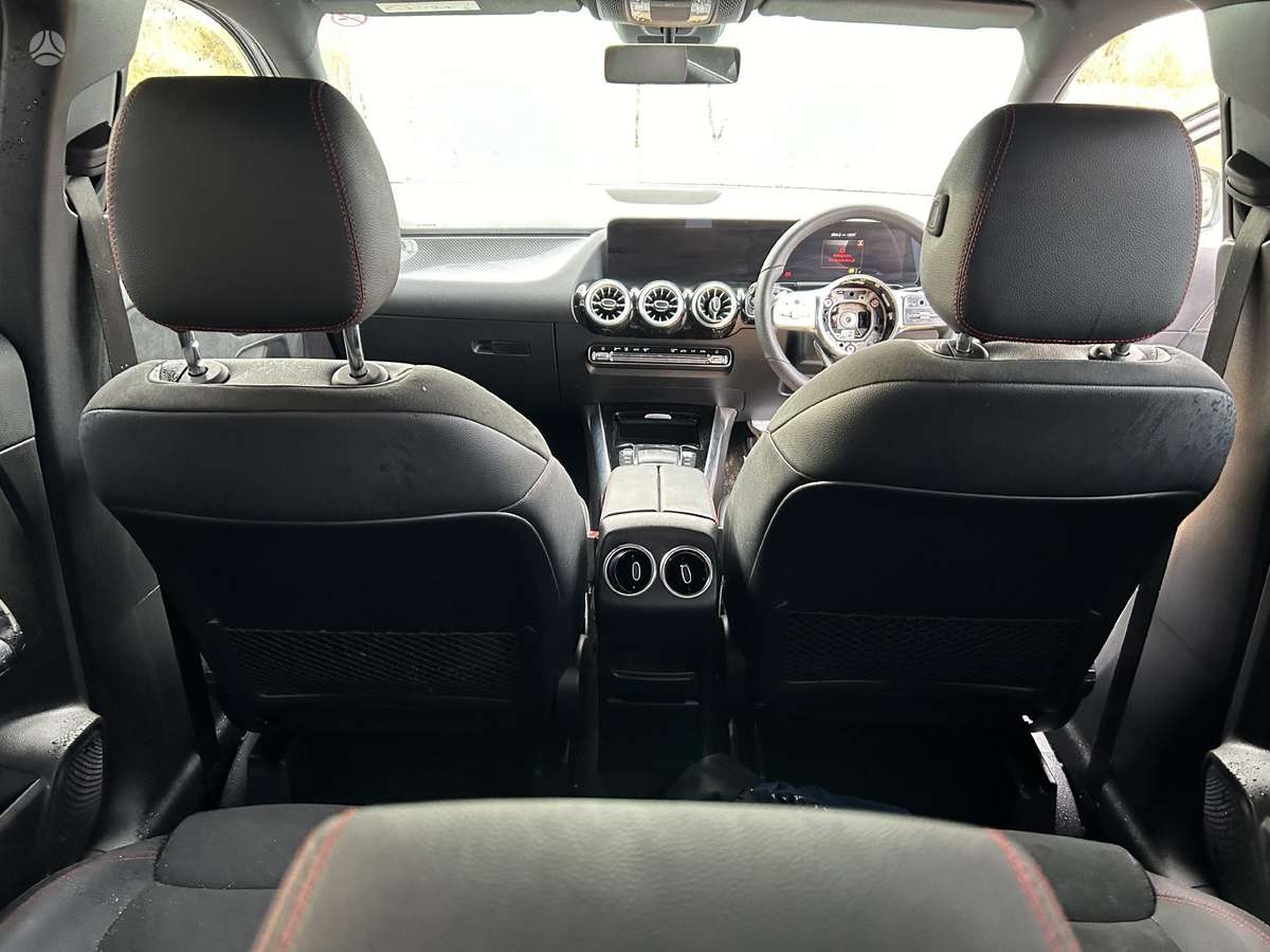 Mercedes-Benz GLA klasė