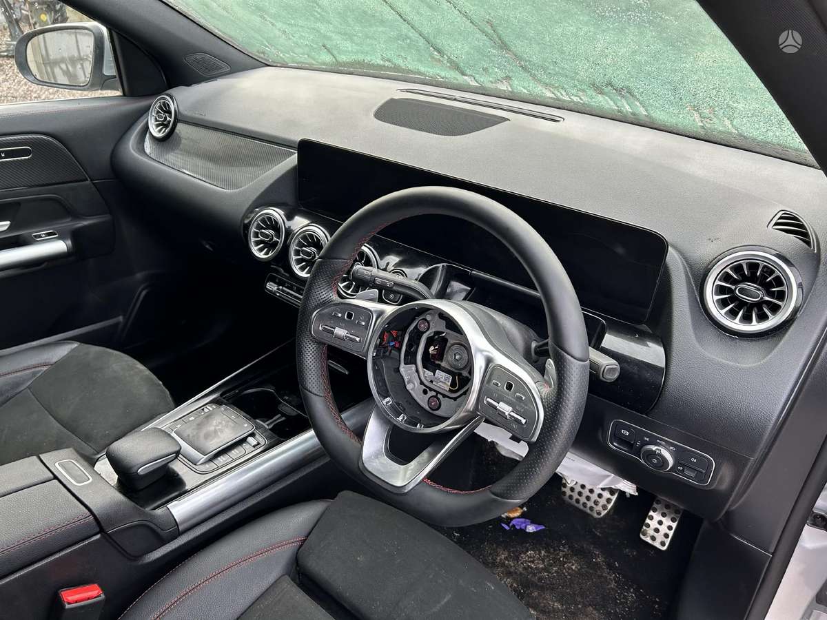 Mercedes-Benz GLA klasė