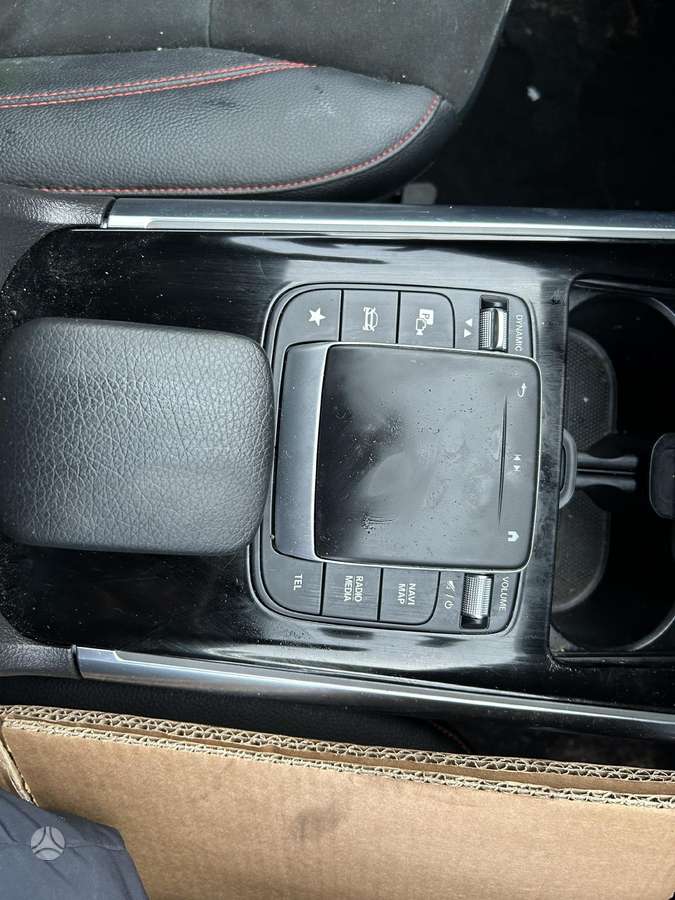 Mercedes-Benz GLA klasė
