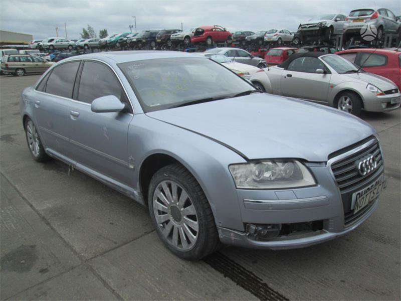 Audi A8 dalimis