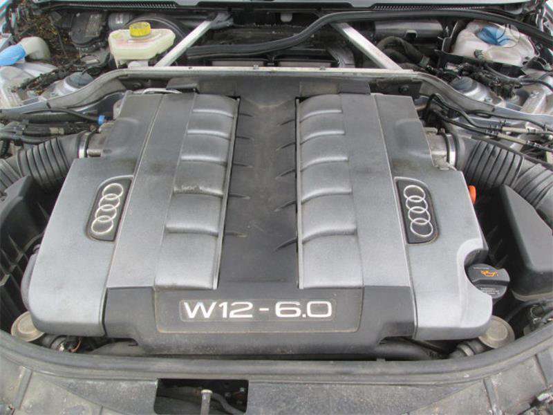 Audi A8 dalimis