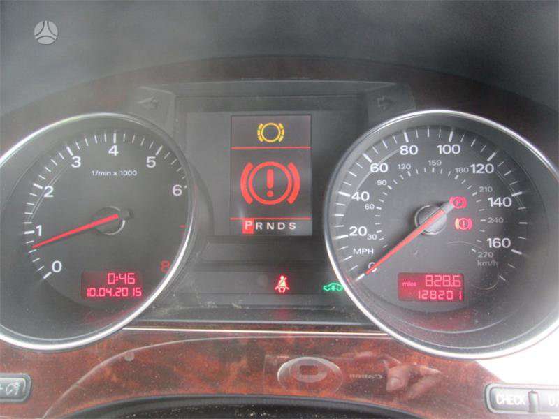 Audi A8 dalimis