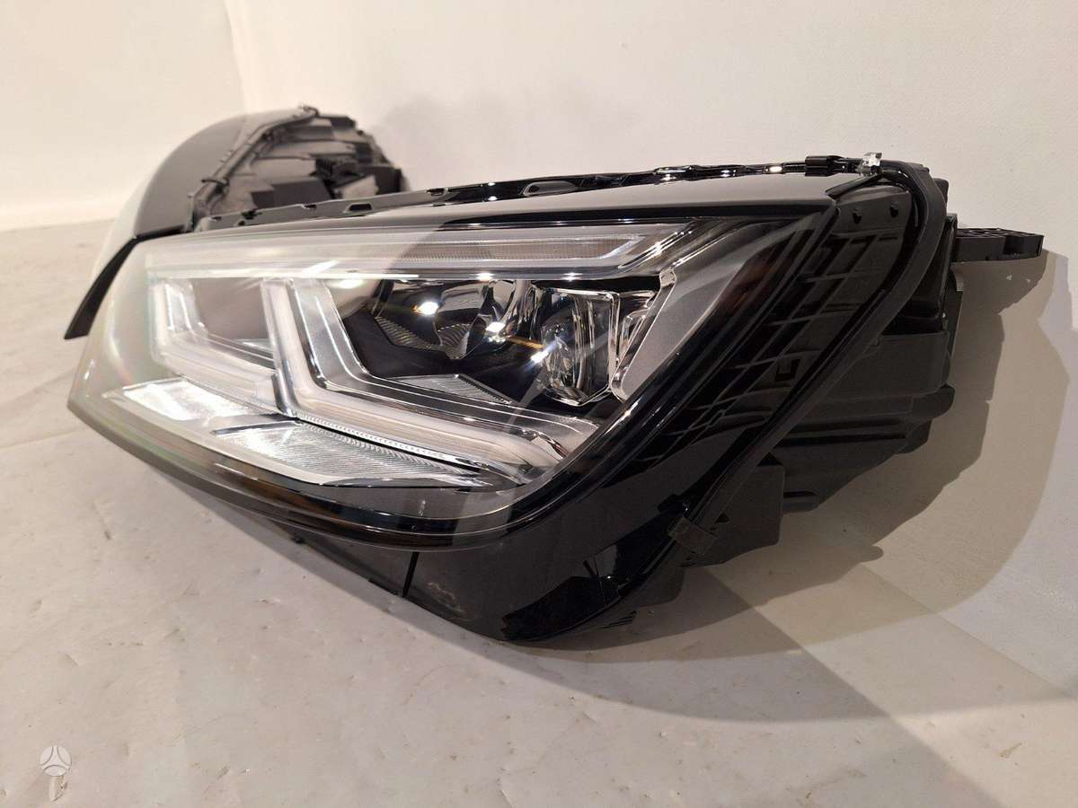 Audi Q5 žibintai