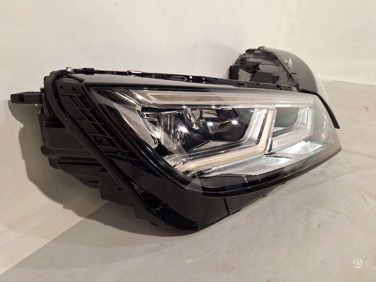 Audi Q5 lights