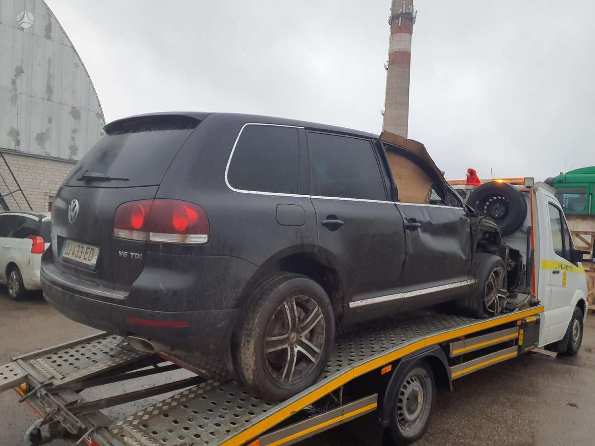 Volkswagen Touareg