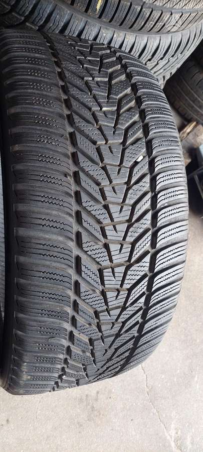 Hankook, winter 235/35 R19