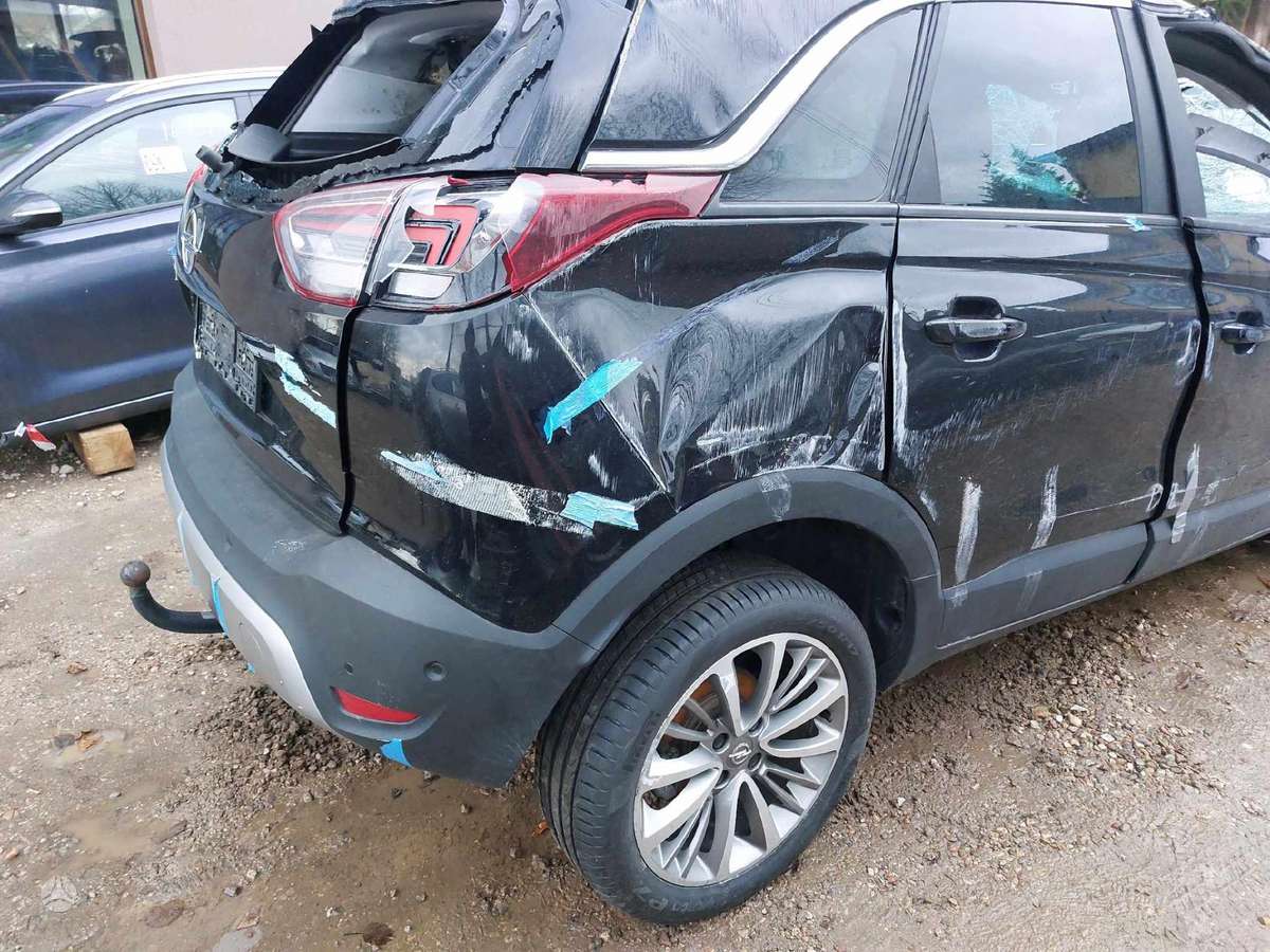 Opel Crossland X