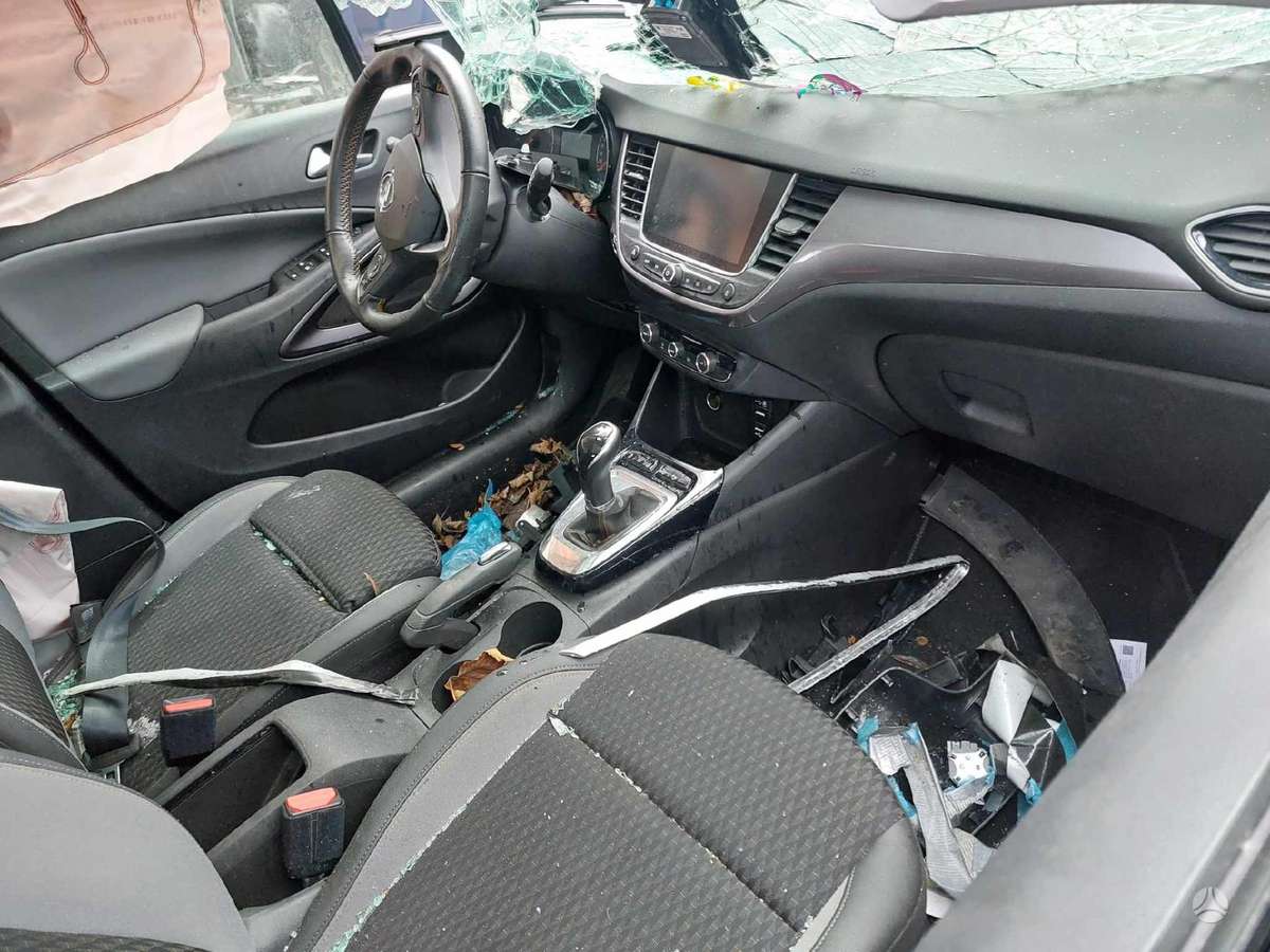 Opel Crossland X