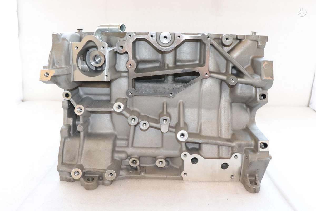 Ford Focus crankshaft, pistons, engine block