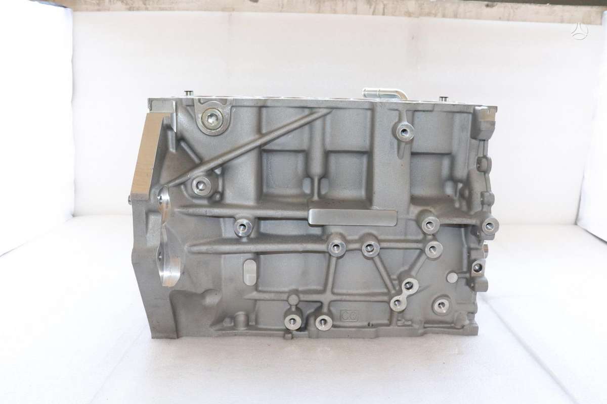 Ford Focus crankshaft, pistons, engine block