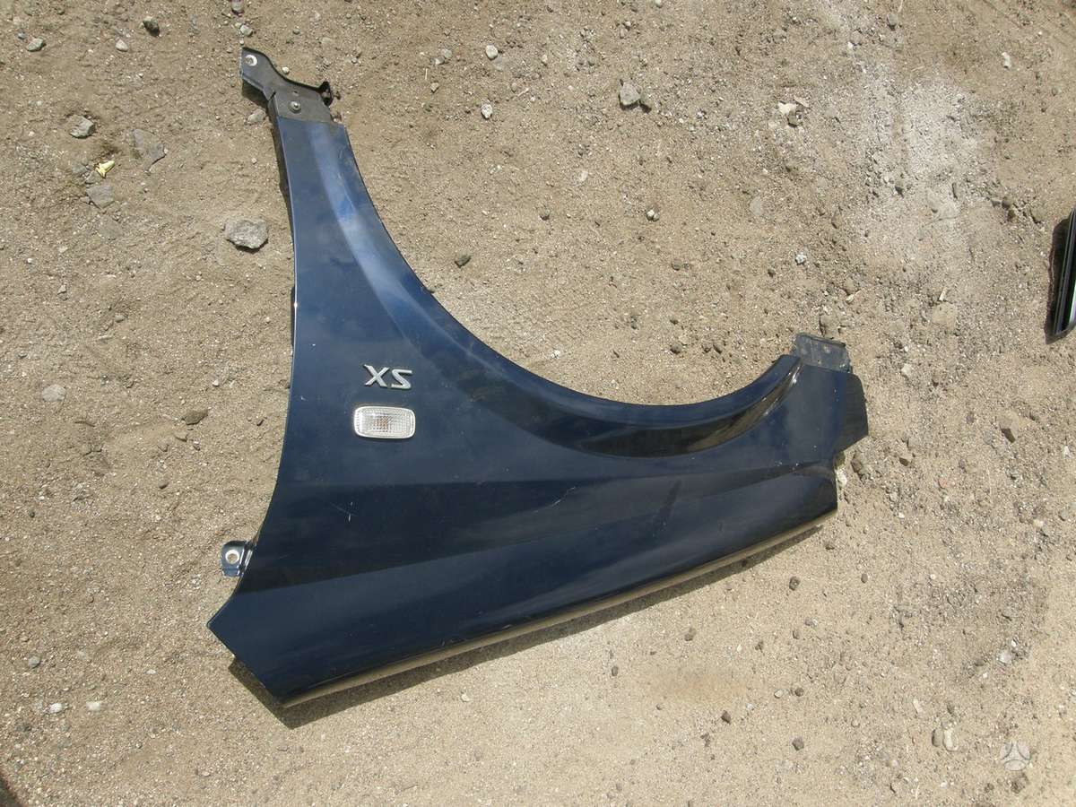 Nissan Primera Automobilis dalimis