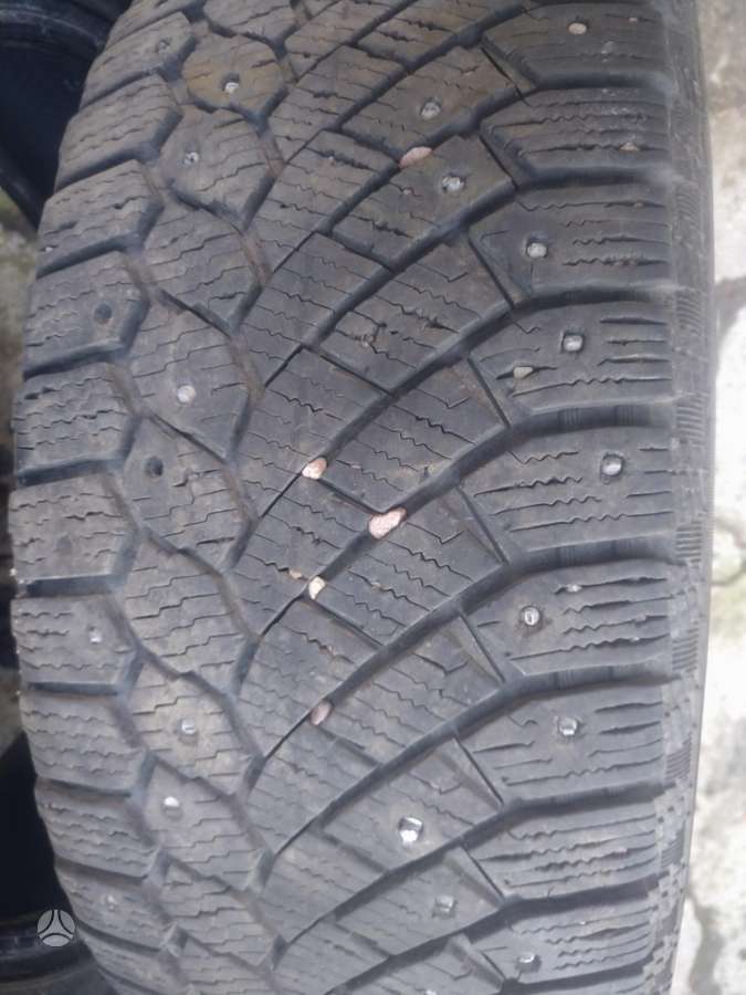 Continental, зимние 235/55 R17