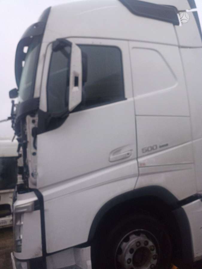 Volvo FH, vilcējs