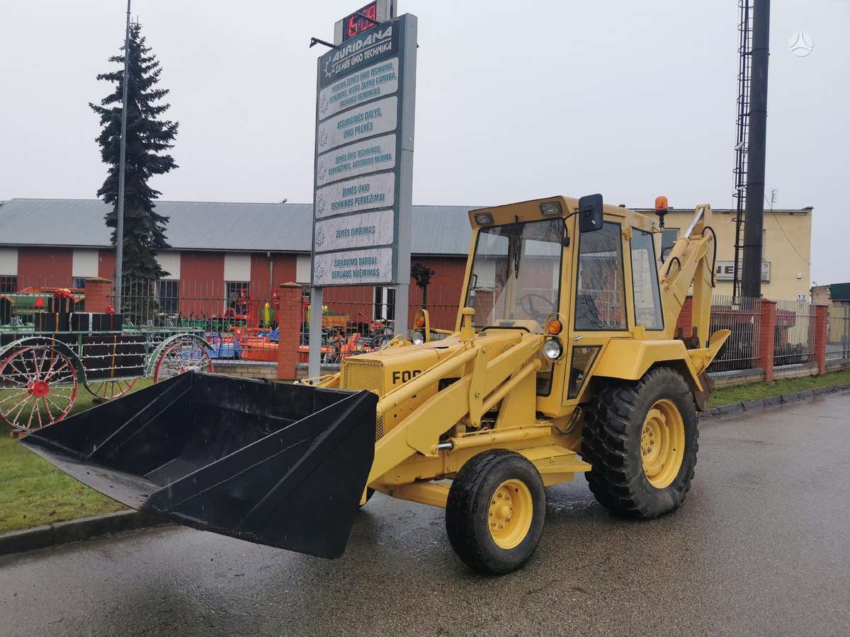 Ford 550, ekskavatoriniai krautuvai