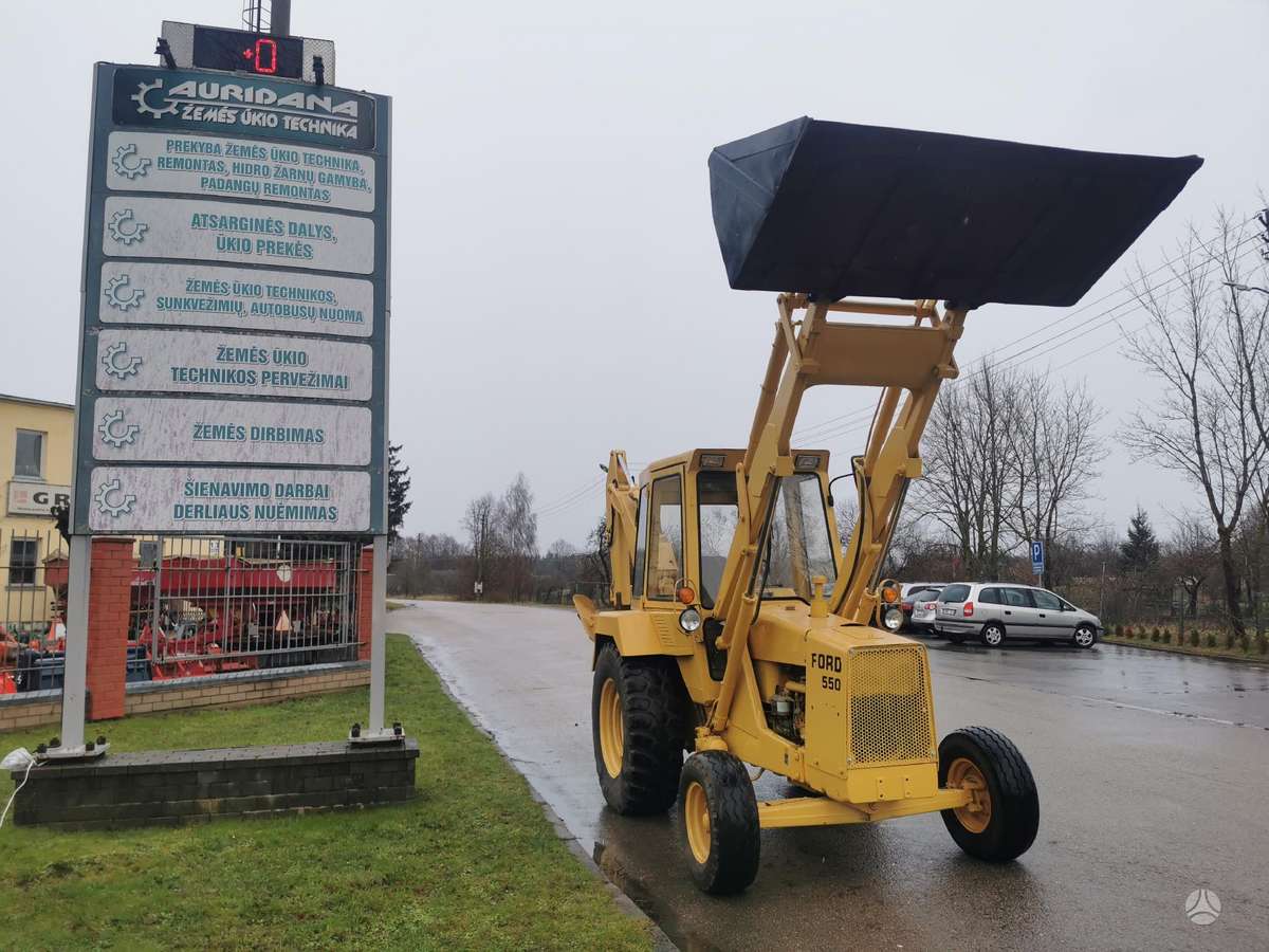 Ford 550, ekskavatoriniai krautuvai