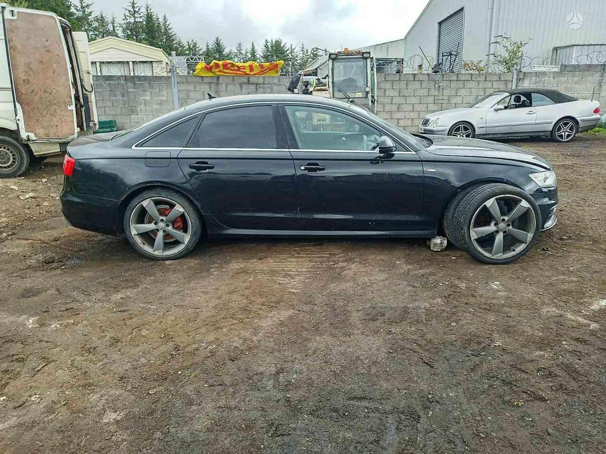 Audi A6 по частям. Spalvos kodas ly9b