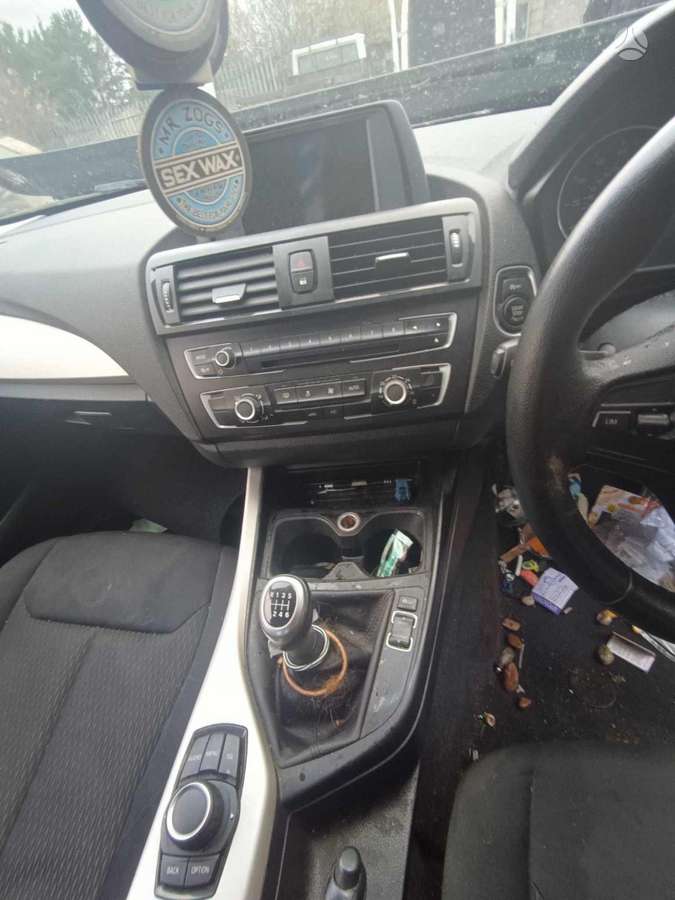 BMW 2 serija dalimis