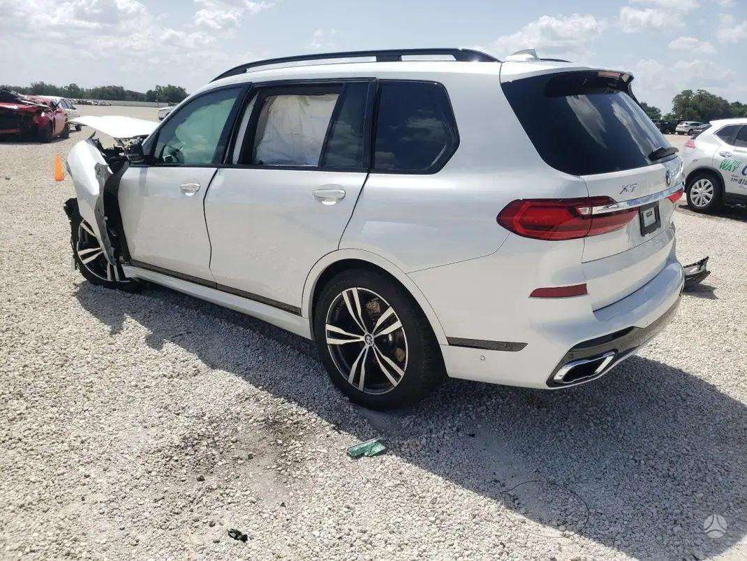BMW X7 kėbulo dalys