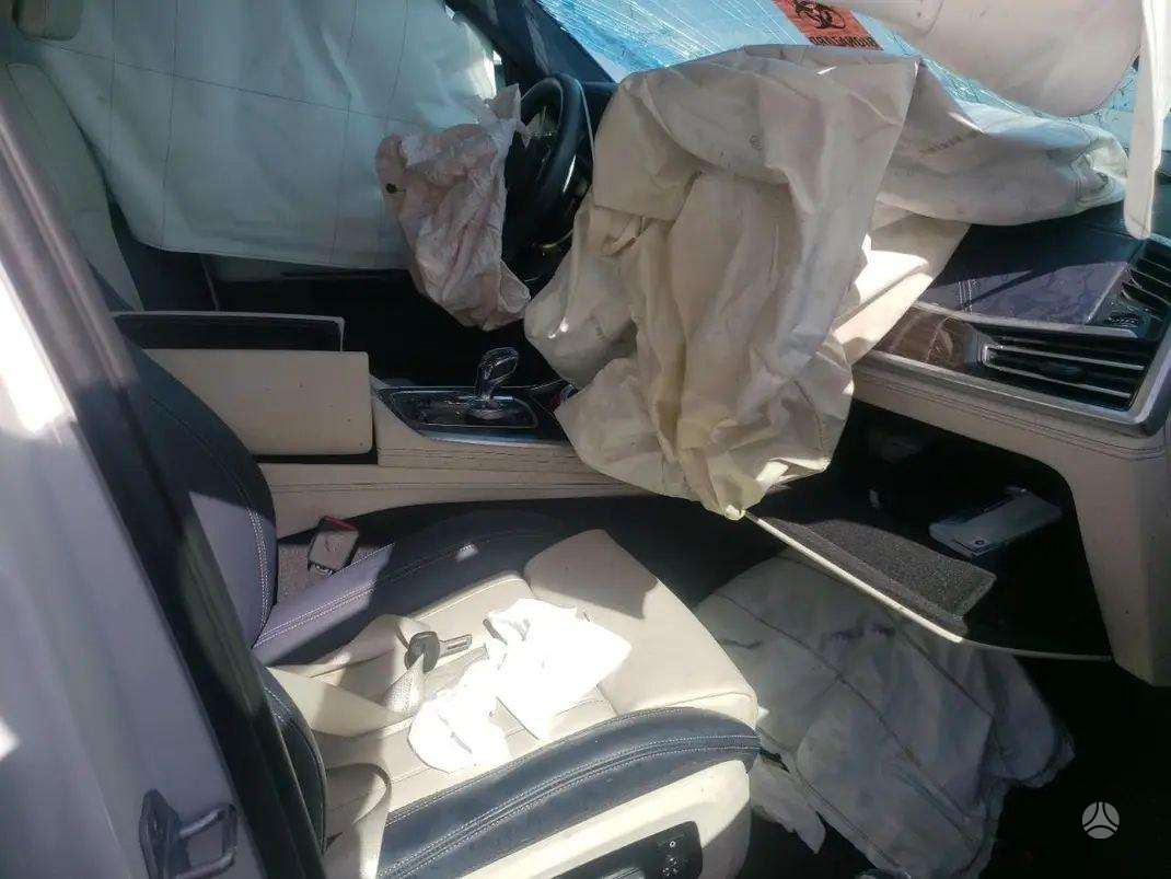 BMW X7 body parts