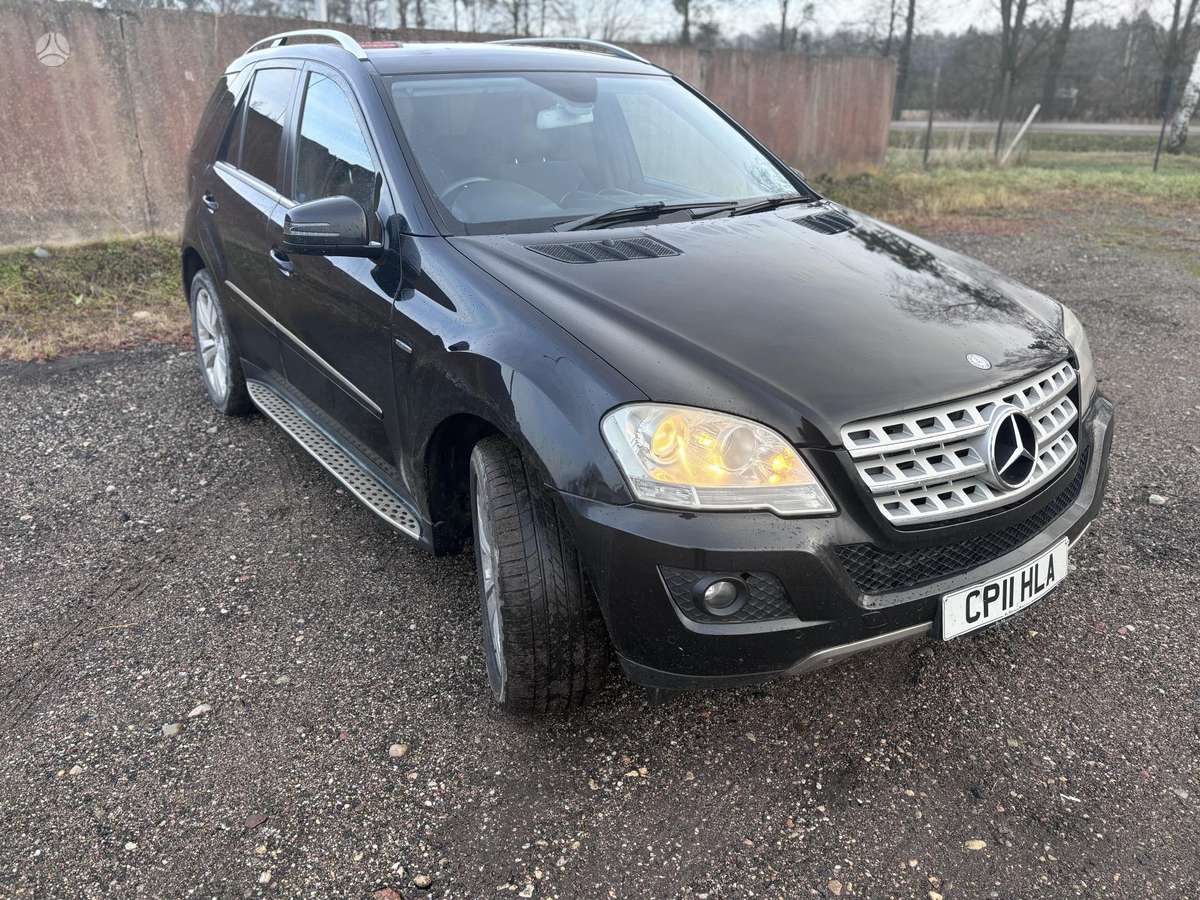 Mercedes-Benz ML350