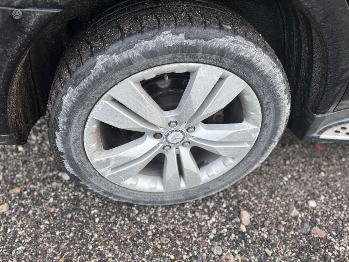 Mercedes-Benz ML350