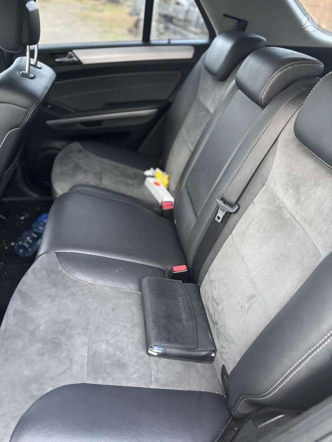 Mercedes-Benz ML350