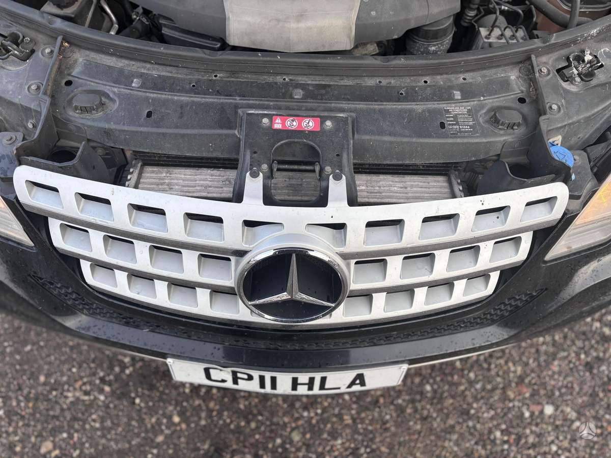 Mercedes-Benz ML350