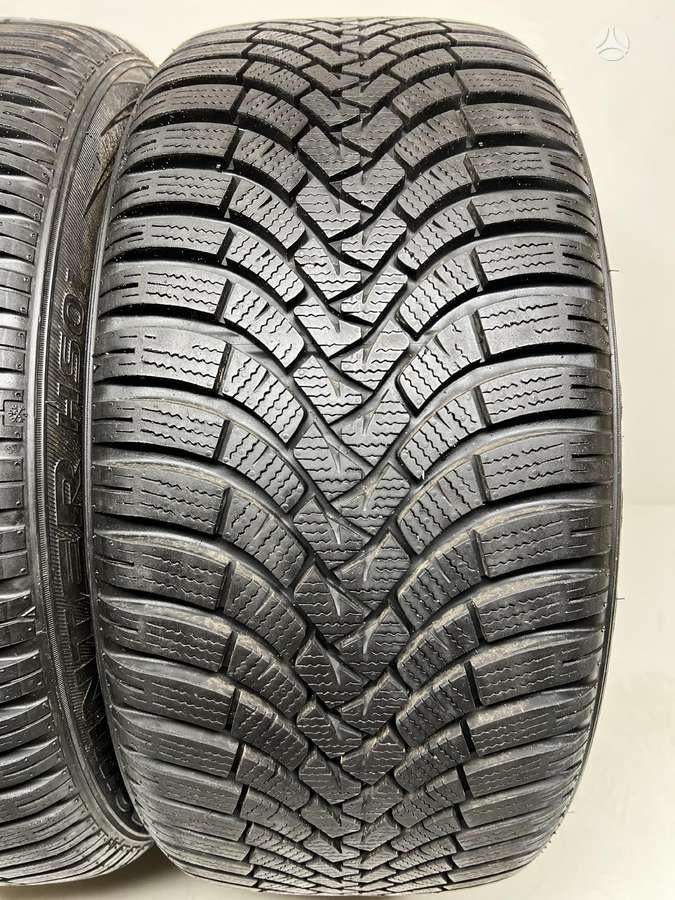 Falken EuroWinter HS01, winter 245/45 R17