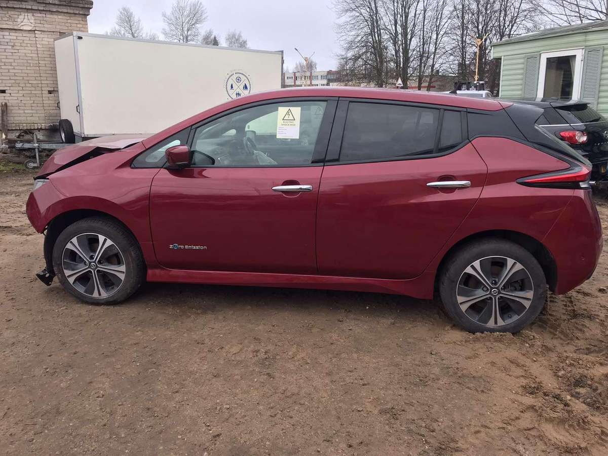 Nissan Leaf for parts