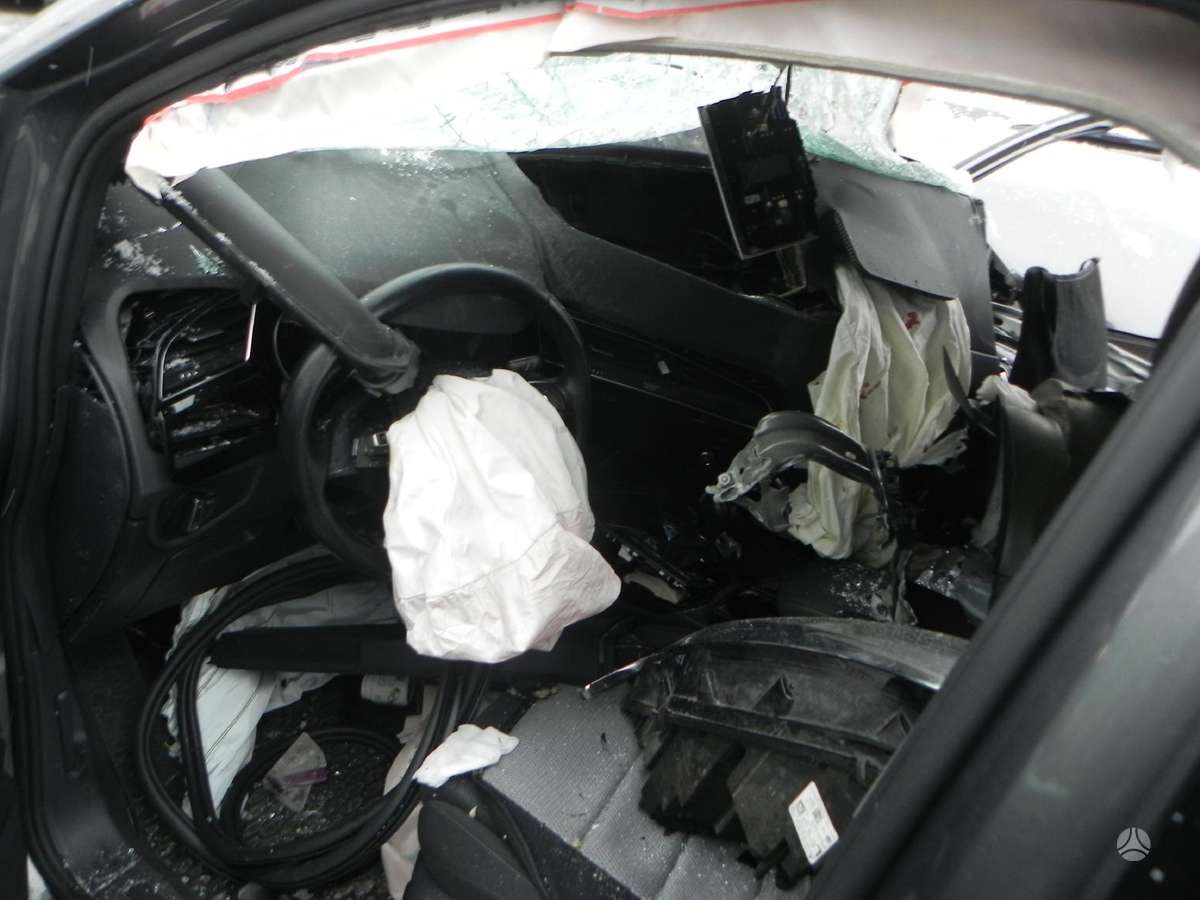 Volkswagen Touran dalimis