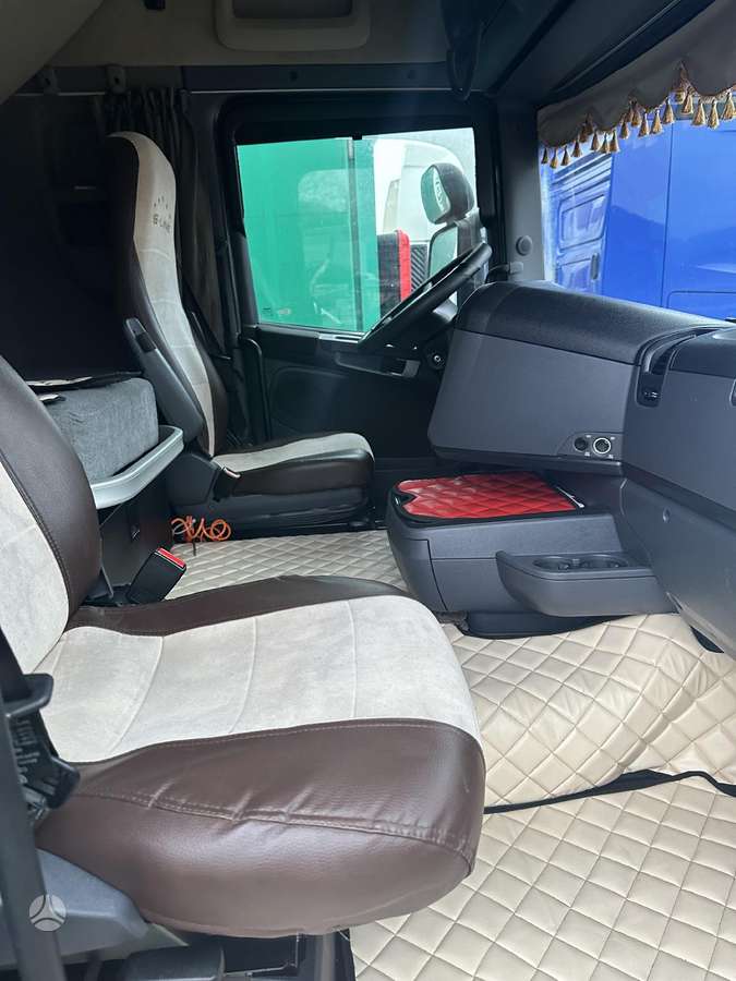 Scania R 410, double sleeper