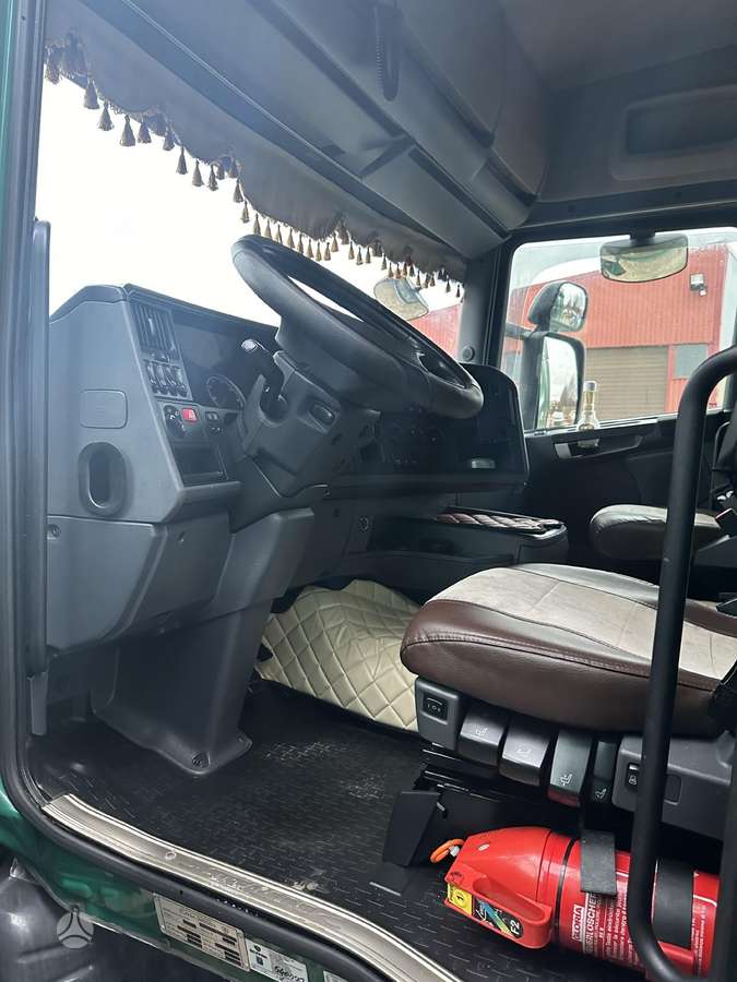 Scania R 410, double sleeper