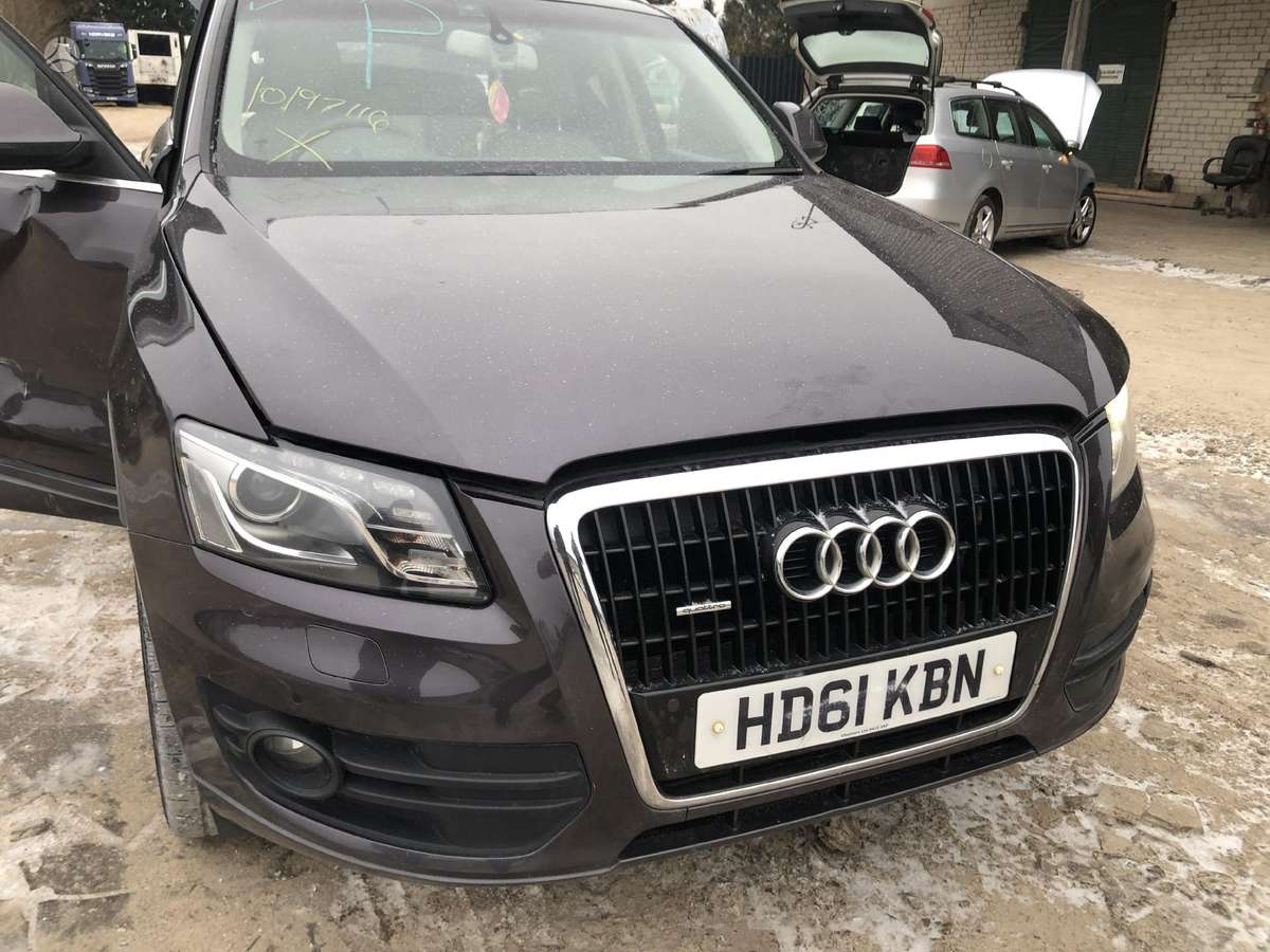 Audi Q5 dalimis. Ccwa