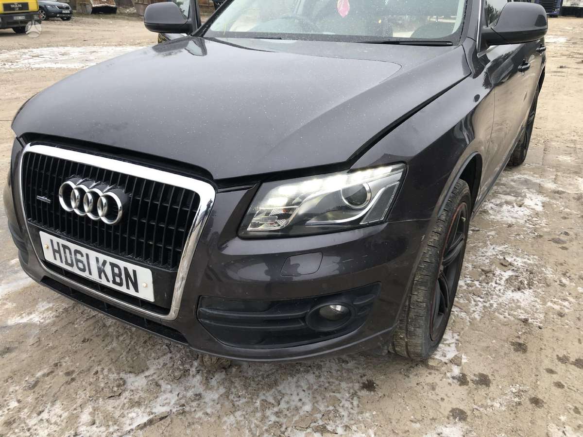 Audi Q5 dalimis. Ccwa