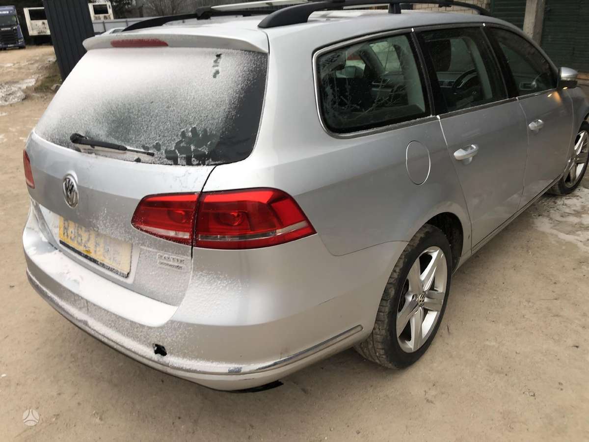 Volkswagen Passat dalimis