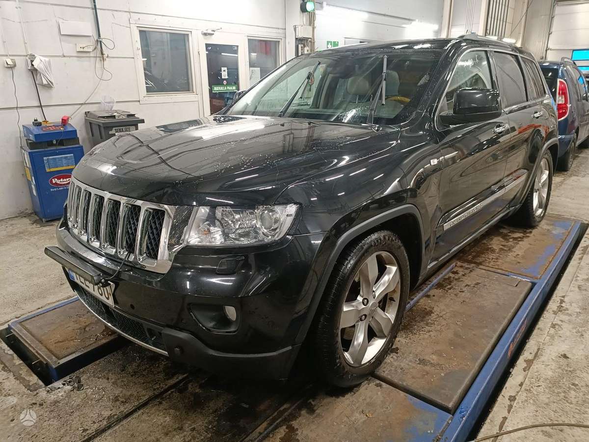 Jeep Grand Cherokee dalimis