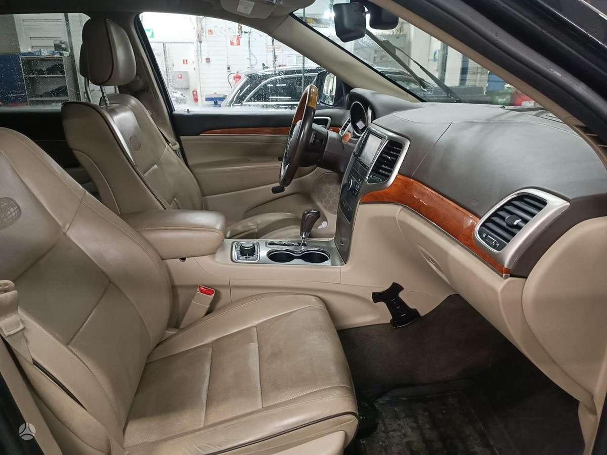 Jeep Grand Cherokee по частям
