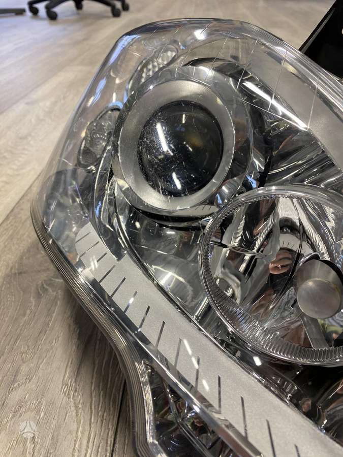 Mercedes-Benz Vito фары
